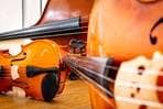 Geige, Bratsche und Kontrabass